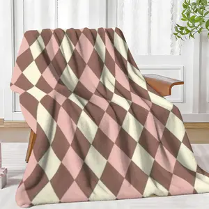  1pc Vintage Pink Brown Argyle Flannel Throw Blanket, Soft Warm Preppy Diamond Blanket, Comfortable Plush Blanket, Argyle Pattern Design Blanket, Perfect for Sofa Chair, Home Decor, Gift 50"x60"