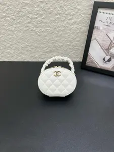 Pre-owned CHANEL 22s CC Oval Top Handle Vanity Case Quilted Lambskin Mini White