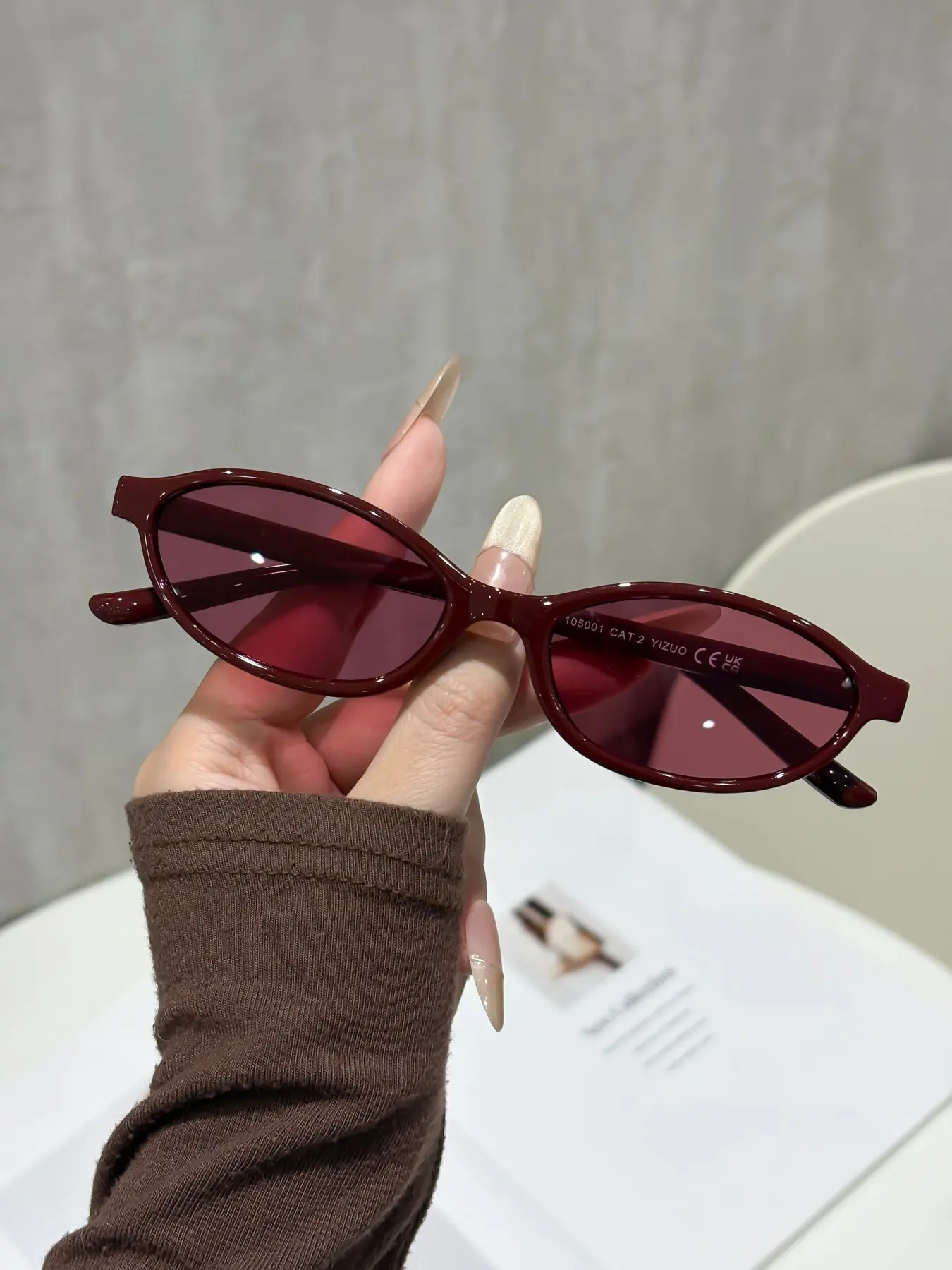 Women's Wine Oval Narrow-Frame Sunglasses, Millennial Y2K Style, Casual Stylish Glasses, High-Quality Eyewear, Perfect for Daily Commute, Street Fashion, Music Festivals, Travel Photography, Casual Shades, Fashion Sunnies, Trendy Sunglasses