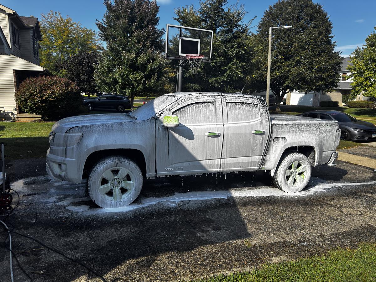 Item: 16oz, Sour Green Apple Soap