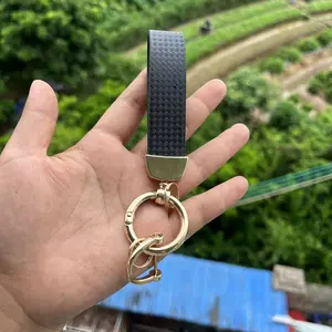 Keychain with Creative Mesh Hand Rope And Car Remote Control Pendant - Simple And Elegant Pendant Accessory, a Gift for Friends