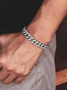A hip-hop punk Cuban style alloy full diamond is suitable for daily wear, vacation dates, and other occasions, and is also a surprising and exquisite small gift Cuban Bracelets Cuban Link Bracelet Cuban Chain Bracelet