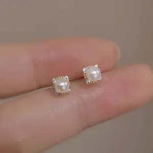 s925 sterling silver Lace Stud Earrings，Earrings for galentine‘s party valentine’s day gift，fashion zirconia earrings，anniversary holiday jewelry，gift for women