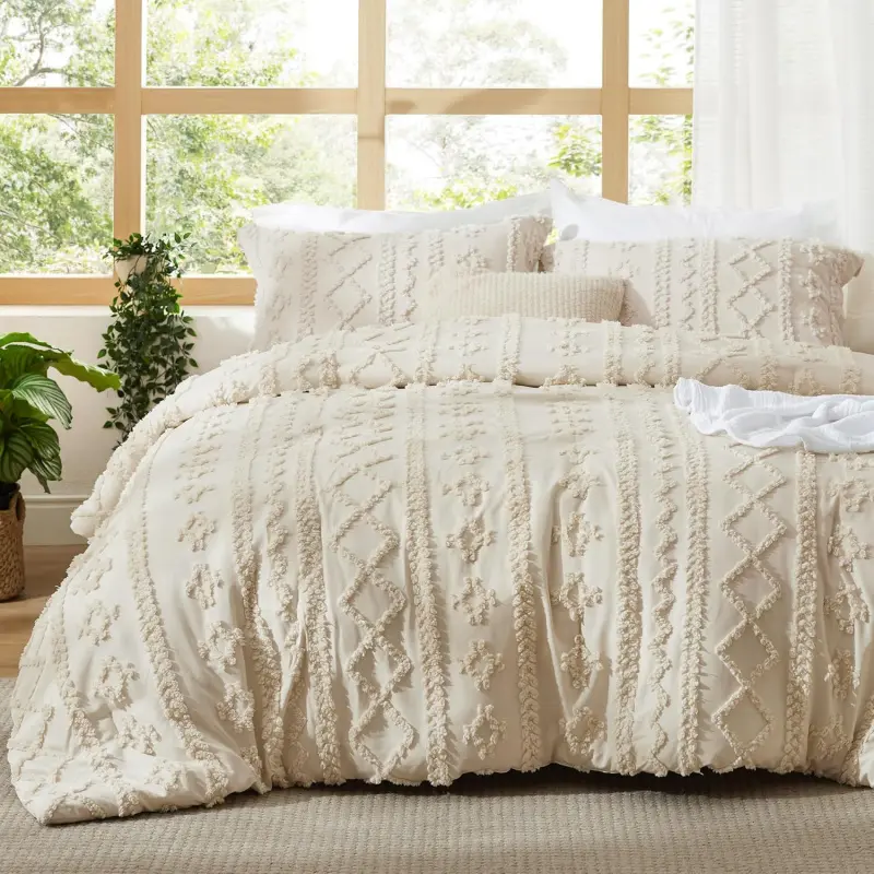King Size Tufted Boho Bedding Set (3-Piece Beige Jacquard Quilt Bedding Set), Embroidered Farmhouse Shabby Chic Duvet Cover, Soft All-Seasons Machine-Washable Down-Alternative, Cooling Gel Memory Foam Mattress Topper Included, Fast Shipping Gift for Women
