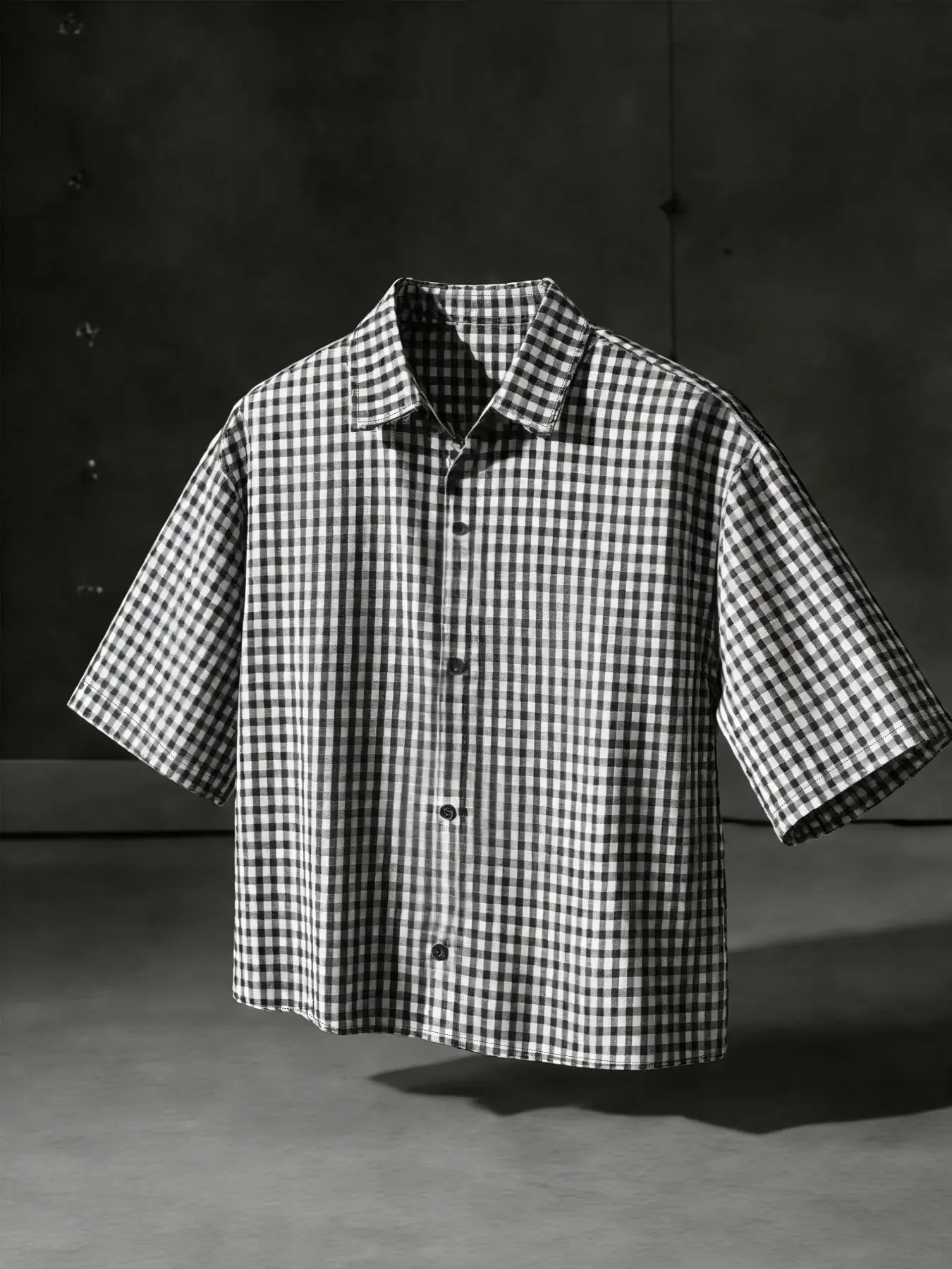 Men's Short Plaid Print Checkered Gingham Sleeveless Fitted Button Front Shirt, Fashion Casual Top for Daily Wear, Trendy Design with Comfortable Feel, Distinct Gingham Pattern, Casual Fit Comfy