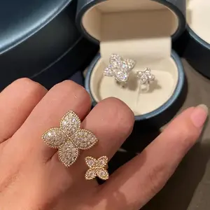 CAOSHI Women's Chic Aesthetic Daisy Flower Opening Ring, Bright Zirconia Floral Accent Rhinestone Sparkly Embellished Jewelry for Daily & Party Wear, Daisy Flower Rings, Floral Accent Rings