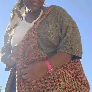 XXL Granny Square Satchel (Hibiscus)
