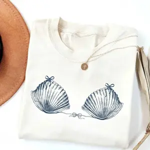 Vintage 90s Seashell TShirt, Ocean Lover Tee, Summer Trip TShirt, Mermaid T-Shirt, Preppy Coastal Aesthetic Tee, Coquette Bow Beach T-Shirt
