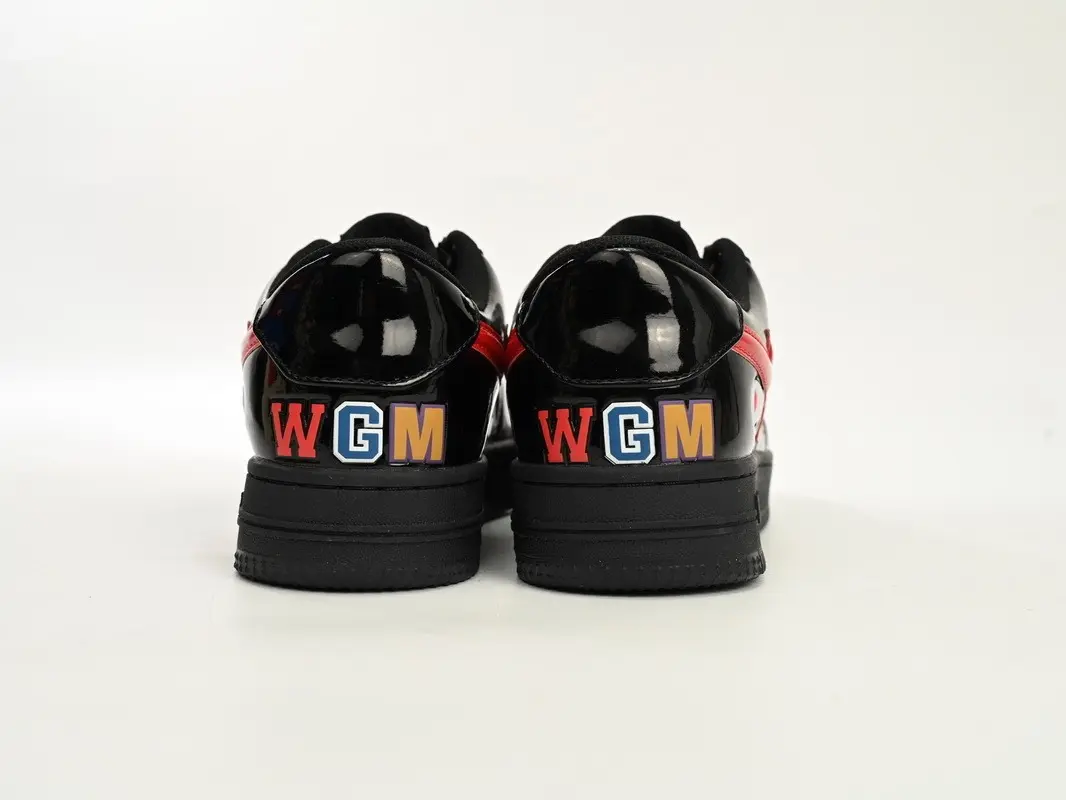 Glossy Black Patent Leather Low Top Skate Sneakers, Red Star Shark Mouth Graphic Platform Flat Trainers, Unisex Couple Matching Street Footwear For Hip Hop Daily Street Style Date Casual Matching Outfit