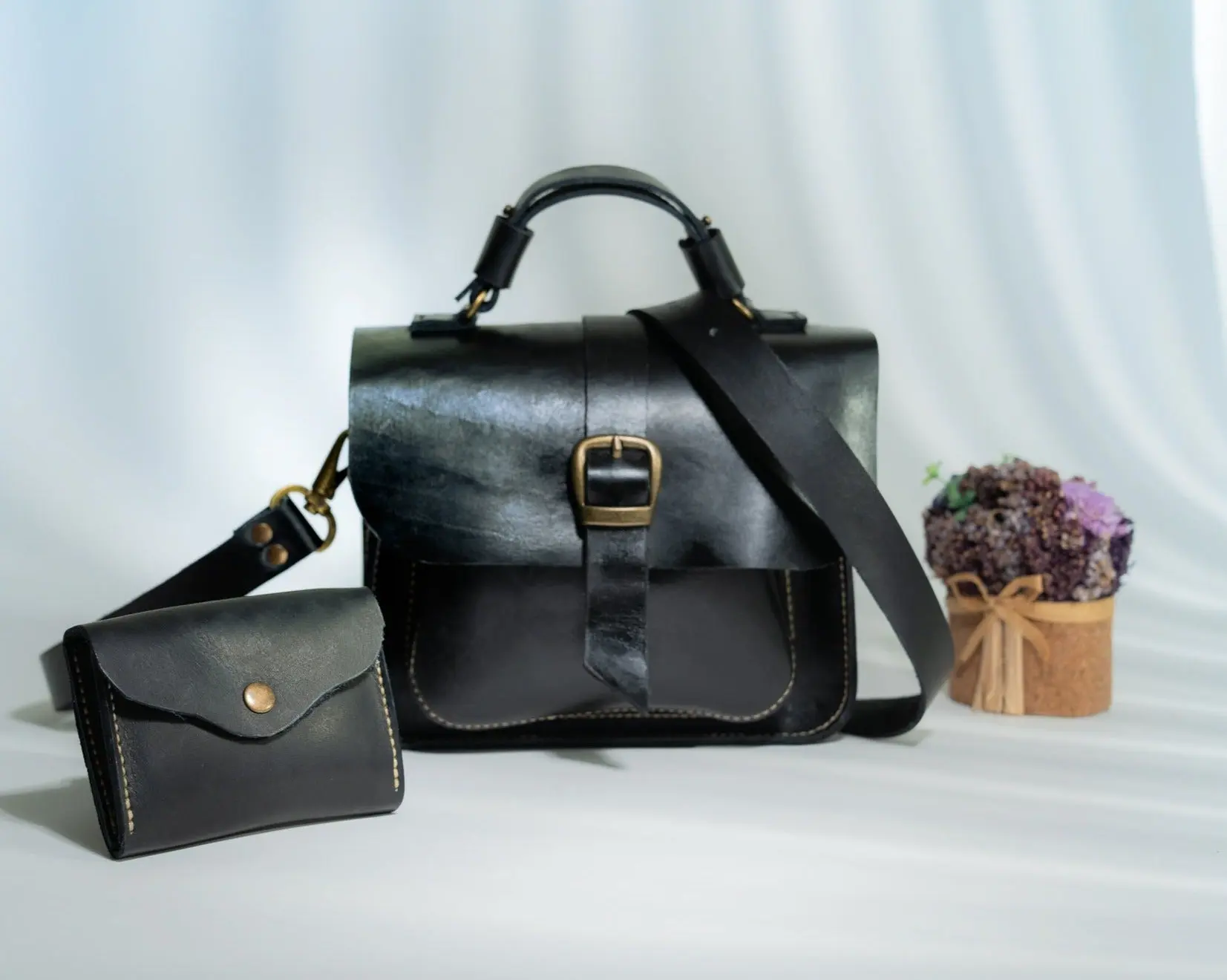 Eco-Friendly Black Handbag Set - Custom Leather Totes & Designer Clutches - Premium Quality & Ethical Production - Sustainable Fashion Accessories