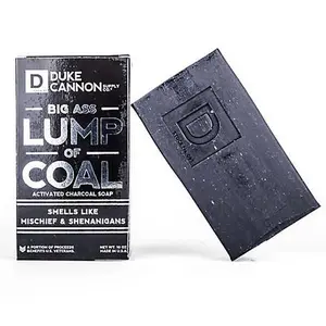 Duke Cannon Lump of Coal Soap - Activated Charcoal Soap with Unique Smell for Body Care and Skin Comfort