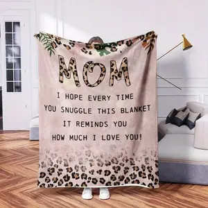 Cozy Flannel Blanket With "Mom" Design - Soft, Warm, And Comfortable Throw For Mother'S Day Or Christmas Gift, Featuring Leopard Print And Heartfelt Message, Perfect For Snuggling, Cozy Blanket