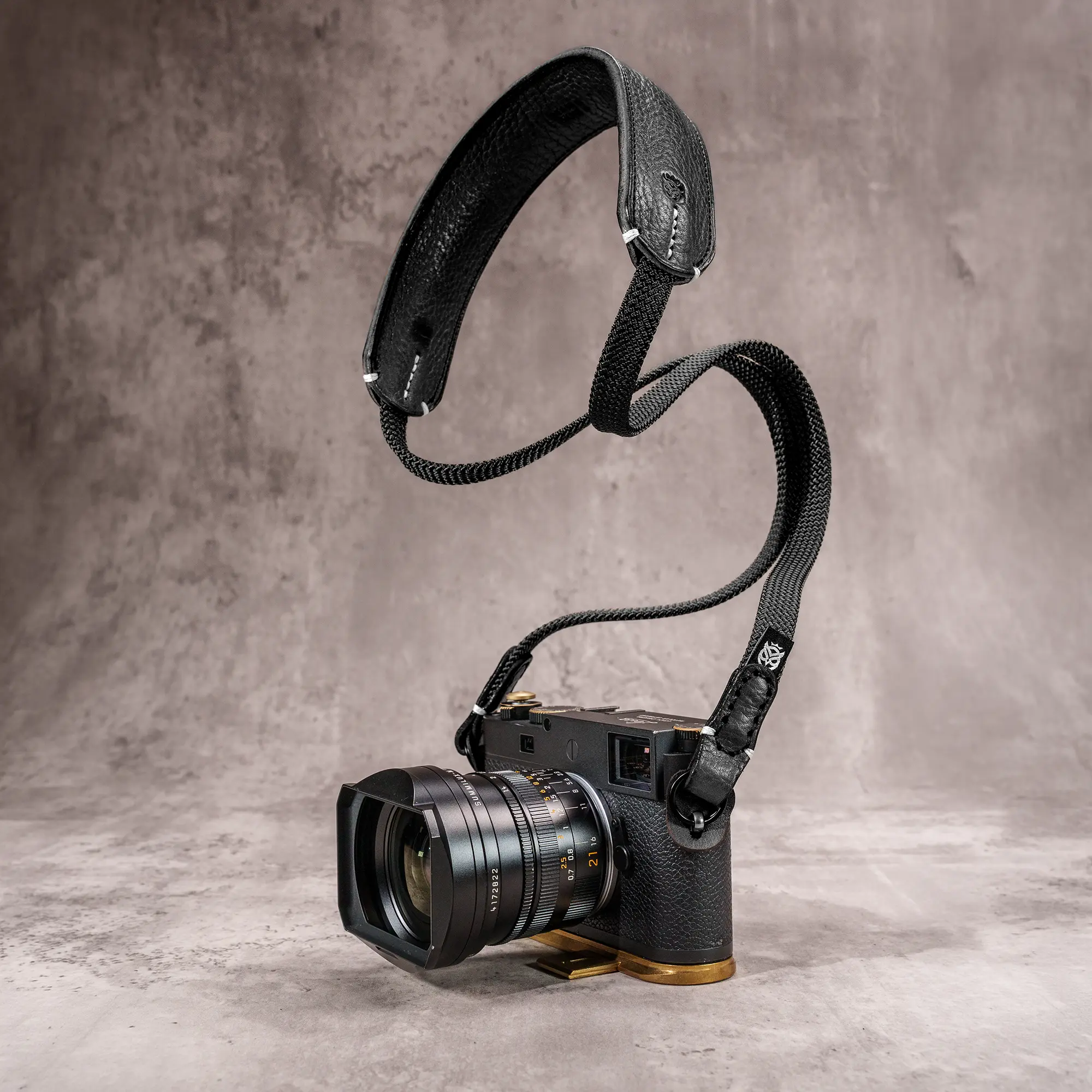 Classic Flat Padded Rope Camera Strap - Monochrome
