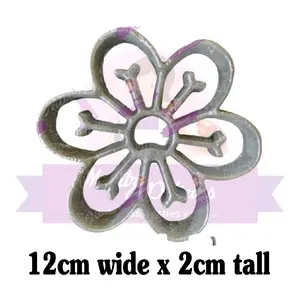 Flower With Petals Rosette Mold/ Flor con Pétalos Molde Buñuelo