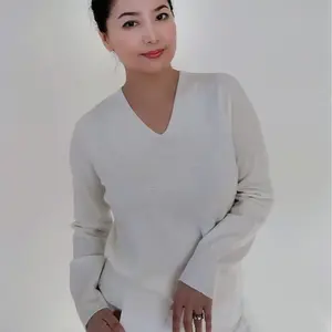 100% Cashmere Cream V Neck Sweater