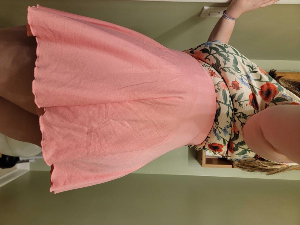 Item: Peach red,Grass green, XL