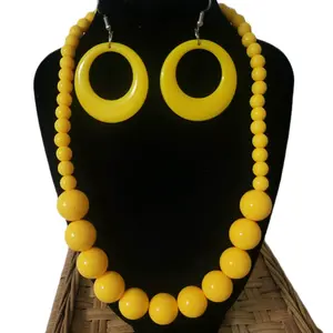 Vibrant Yellow Plastic Balls Necklace & Earrings Set - Bold Circle Earrings & Chunky Beads for Stylish Outfits