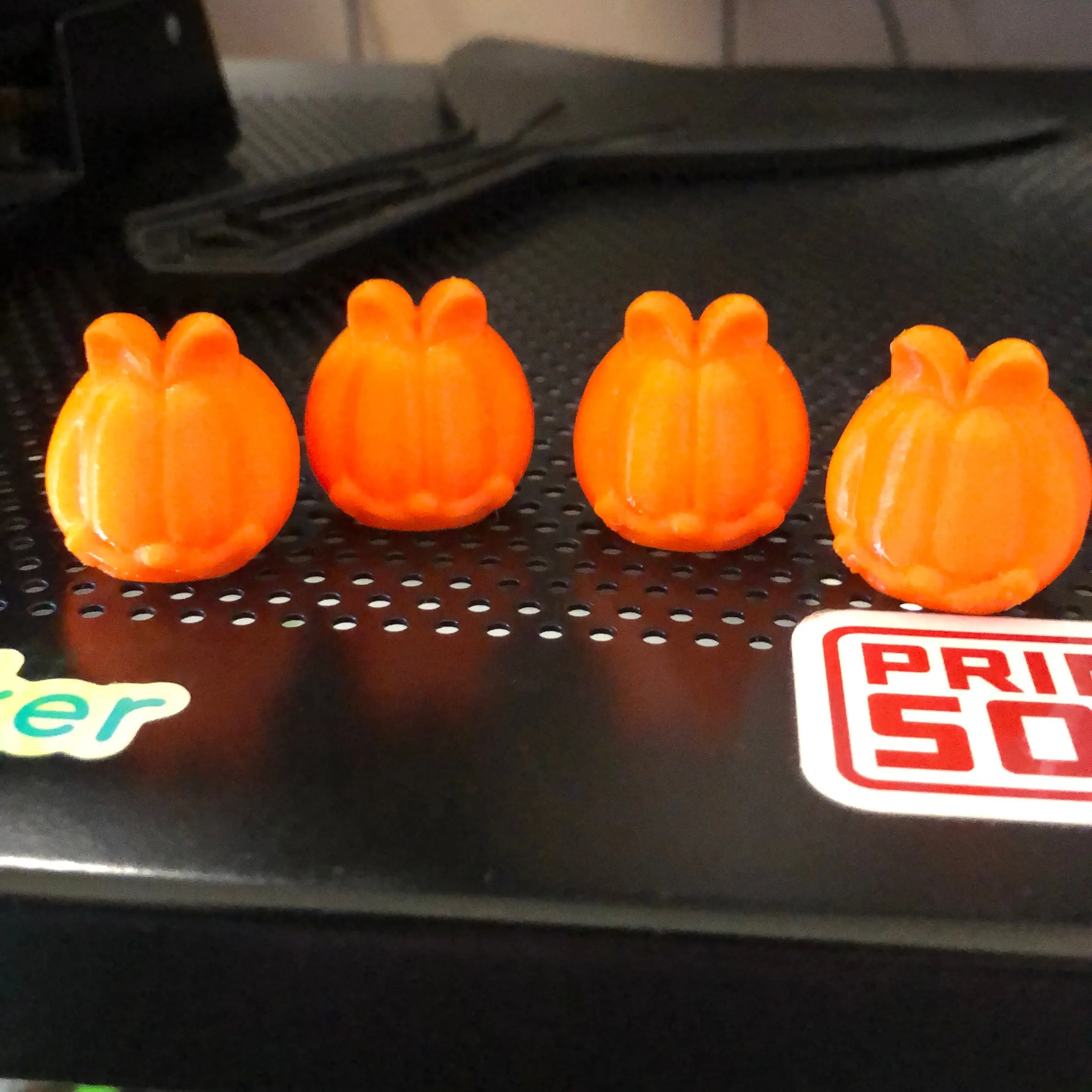 Garfield tire valve stem covers