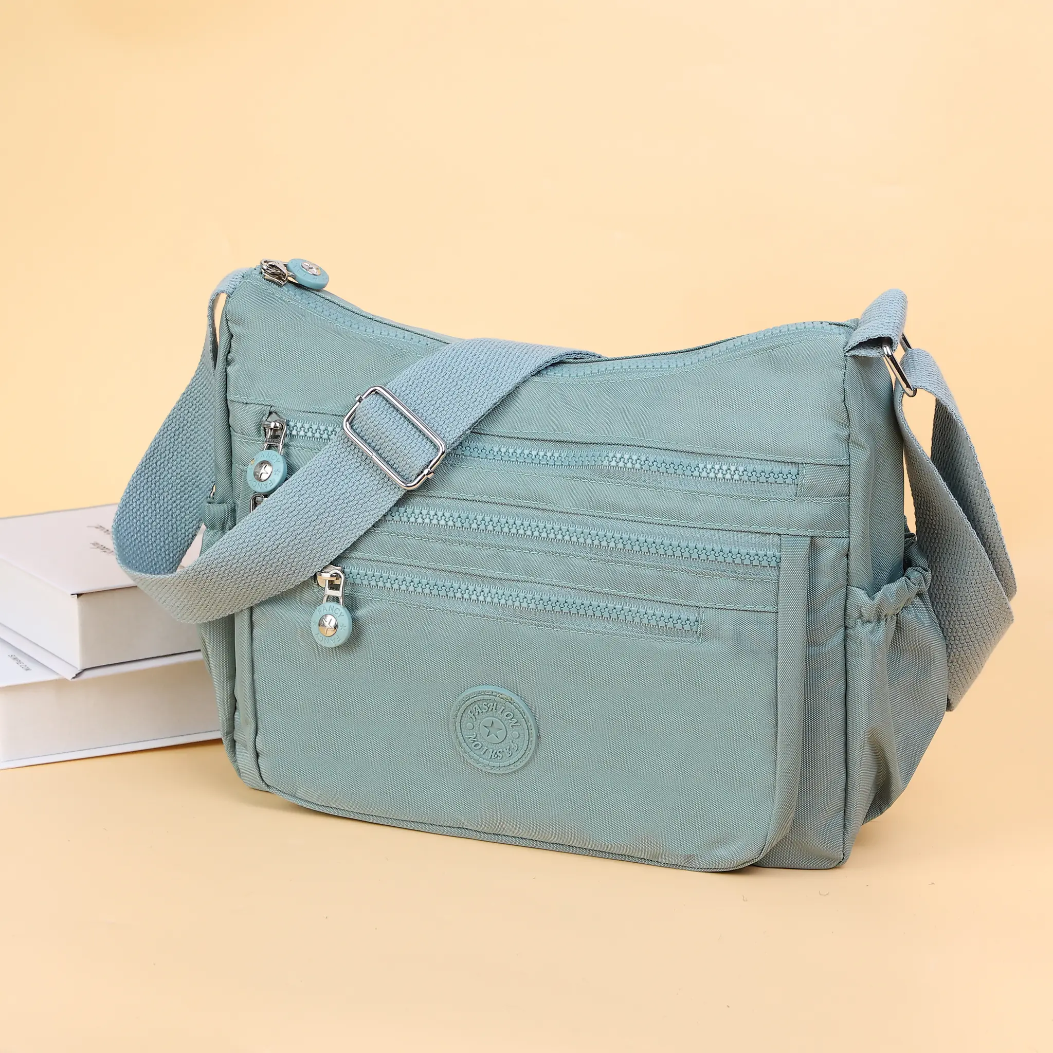 Casual Fashion Nylon Crossbody Bag for Men and Women, Minimalist Multifunctional Shoulder Purse with an Adjustable Strap and Multiple Pockets, Casual Fashion Bag, Crossbody Shoulder Purses, Multifunctional Sling Bag