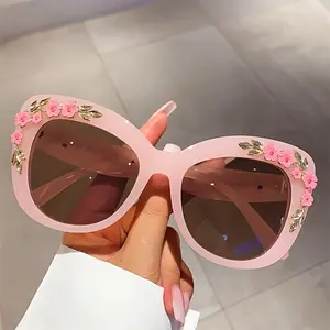 Women’s Vintage Floral Cat Eye Glasses - Soft Pink Flower-Detailed Durable Frame with Metal Hinges, Trendy Casual Sunglasses, Unisex Fashion Eyewear for Daily & Formal Wear