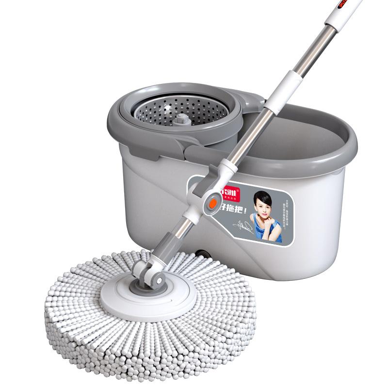 A 360° spin mop bucket set, equipped with 2 microfiber replacement heads, mop bucket, stainless steel adjustable handle, household cleaning tool, suitable for various floor cleaning tasks. Wipes