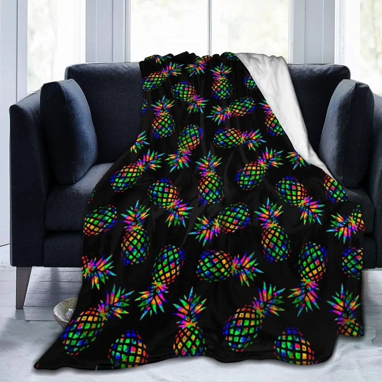 Stylish Tropical Pineapple Fleece Throw Blanket, Colorful Soft Warm Blanket for Bed, Sofa, 60"X50" Gift-Grade Textile for Home Use, Stylish Blanket