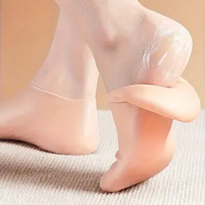 Beauty and Personal Care A Pair of Silicone Moisturizing And Relieving Socks - Highly Elastic, Reusable Aloe Vera Soaking Spa Socks, Suitable for Night Moisturizing, Anti-Slip Gel Heel And Toe Design, Suitable for Both Men And Women, Suitab Nail Masks