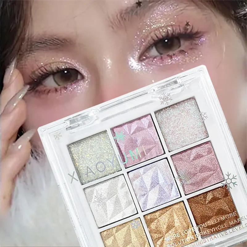 Christmas Snow Scene 9 Color Eyeshadow Palette, Shimmering Eyeshadow Palette, Gift Holiday, Sparkling Pearl Matte Shimmer, Waterproof Long-Lasting Makeup, Versatile Cosmetic, Shimmer Pigment Palette, Matte And Glitter, Glitter Eyeshadows