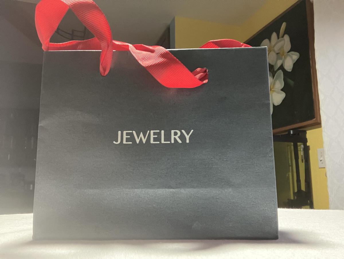 Item: 8 Roses-Couple Bracelet