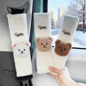 Cute Plush Bear Car Seat Belt Covers, Mua Heart Fuzzy Seatbelt Pads, Cozy Winter Car Accessories for Women, Soft Teddy Bear Safety Belt Shoulder Pads
