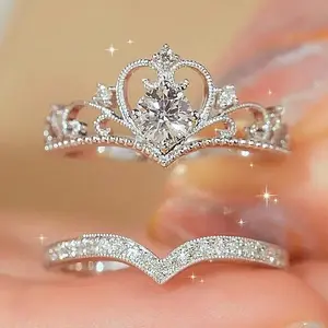 2Pcs Crown & Cubic Zirconia Ring Set – 18K Gold Plated, Rhinestone Accents, Elegant Stackable Rings, Perfect Valentine's Day Gift for Women