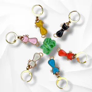 Cozy Cat Stitch Markers Set of 6 for Crochet Projects - Smooth Snag-Free Movement & Secure Closures - Perfect for Cat Lovers & Crochet Enthusiasts