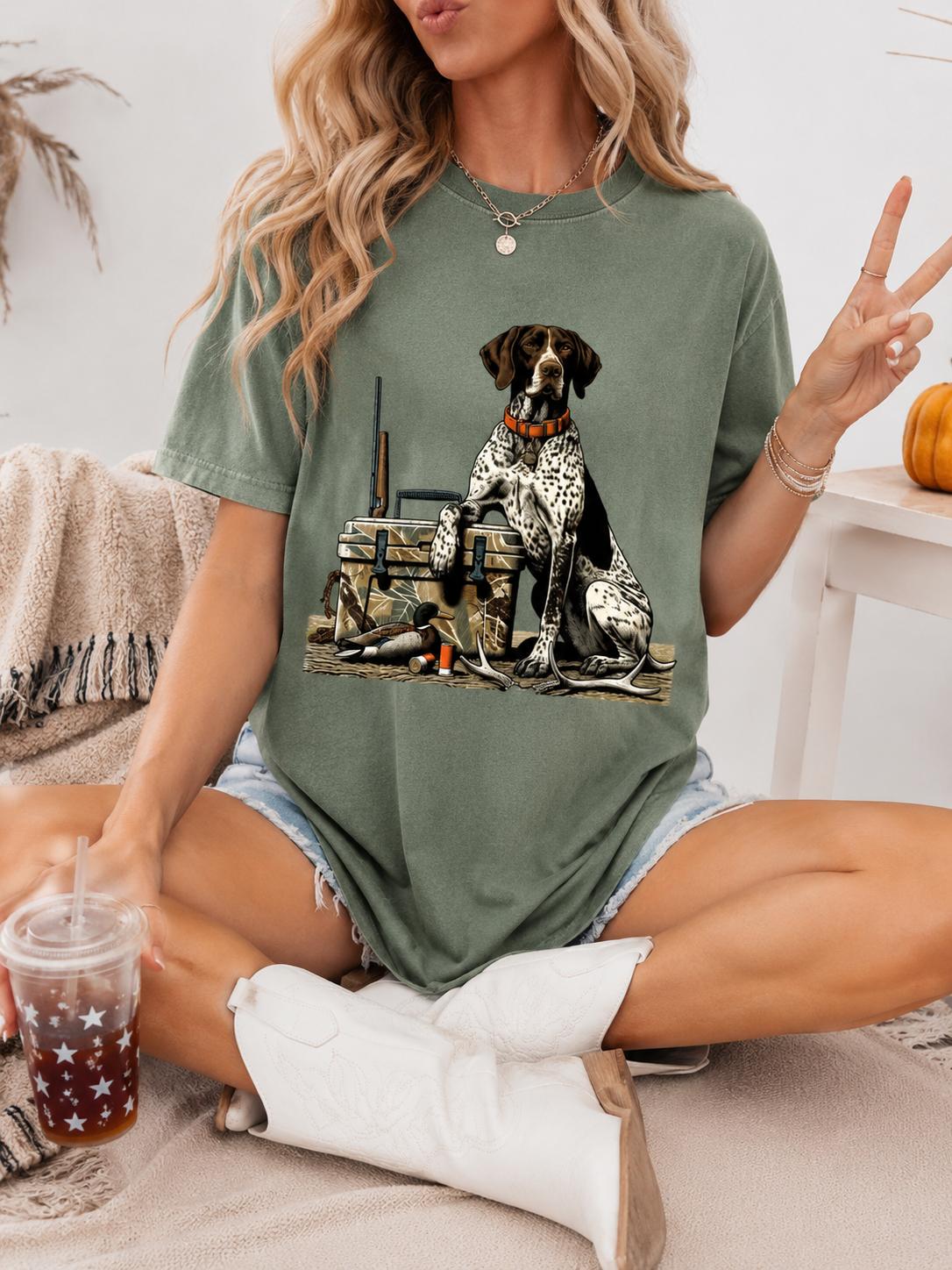 Comfort Colors Hunting Dog Cooler Vintage T-shirt Hunter Camo German Shorthaired T-shirt Summer Outdoor Camping Nature Lover Tee- Tiffany Graphic Tee Casual Menswear