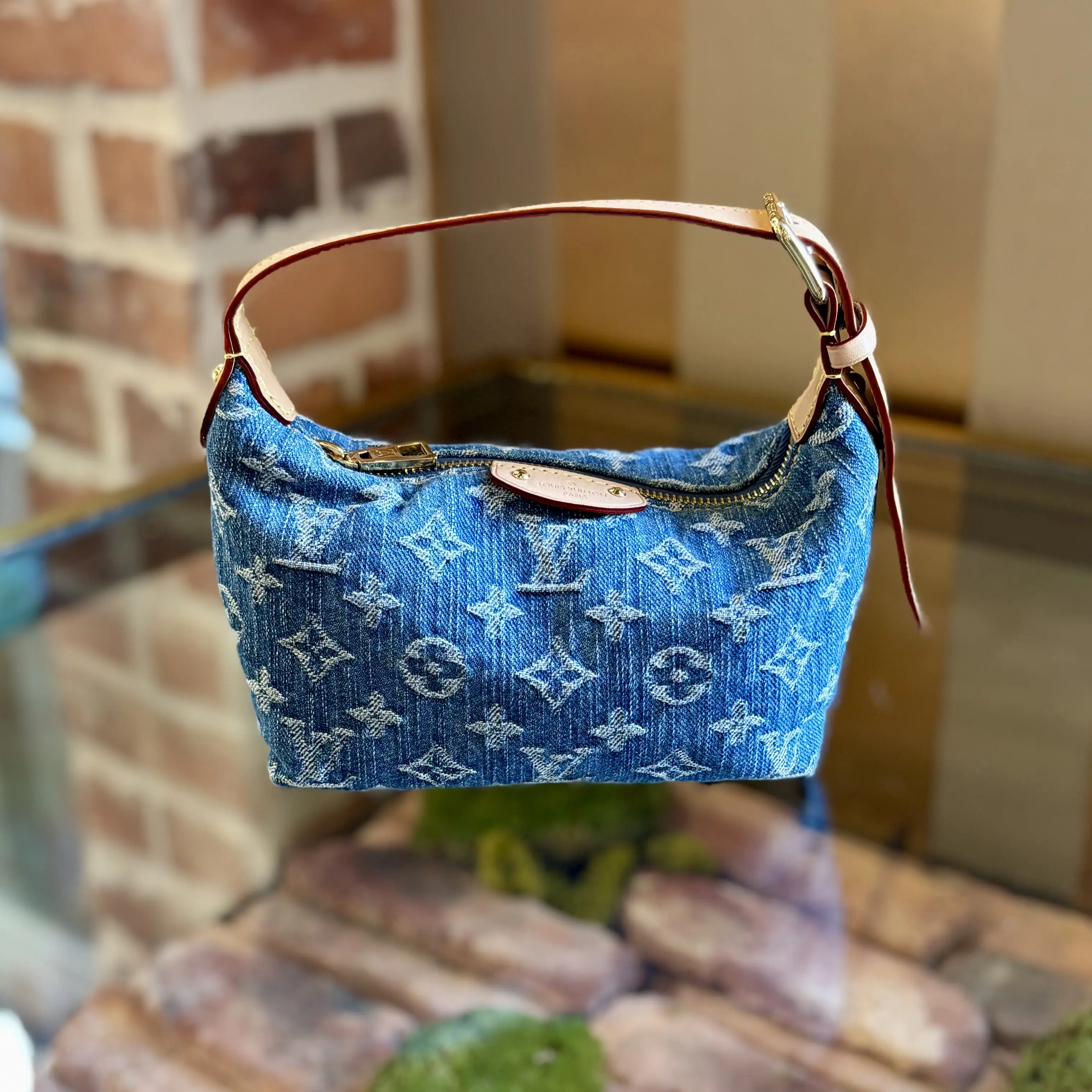 Pre-owned Louis Vuitton Denim Tote Bags Monogram Hills Pochette