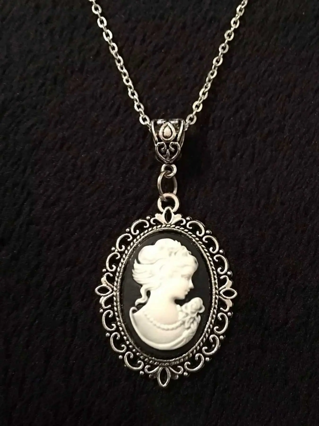 Gothic Lady Portrait Relief Pendant Necklace, Vintage Victorian Party Jewelry, Unique Women's Fashion Accessory, Elegant Statement Piece