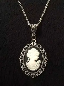 Gothic Lady Portrait Relief Pendant Necklace, Vintage Victorian Party Jewelry, Unique Women's Fashion Accessory, Elegant Statement Piece