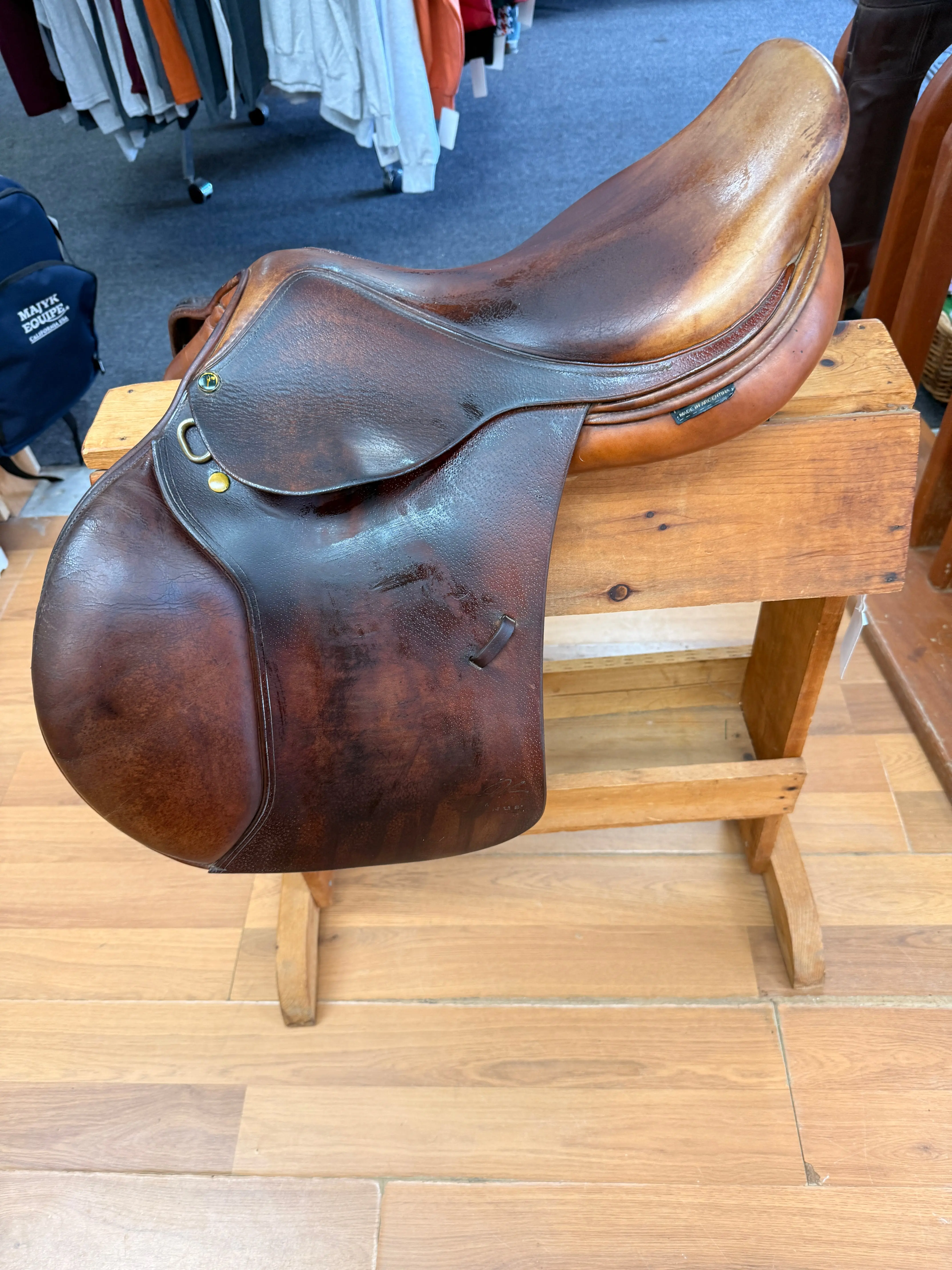 Saddle - English H/J 17" Dominus by Amerigo