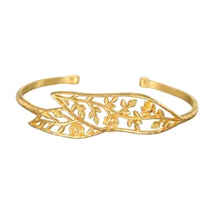 Expanding Beauty Lotus Cuff