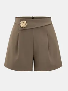 Women's Metal Button Mid-Waist Pleated Shorts, Stylish and Comfortable Design, Perfect for Casual Wear, Trendy Fashion Piece