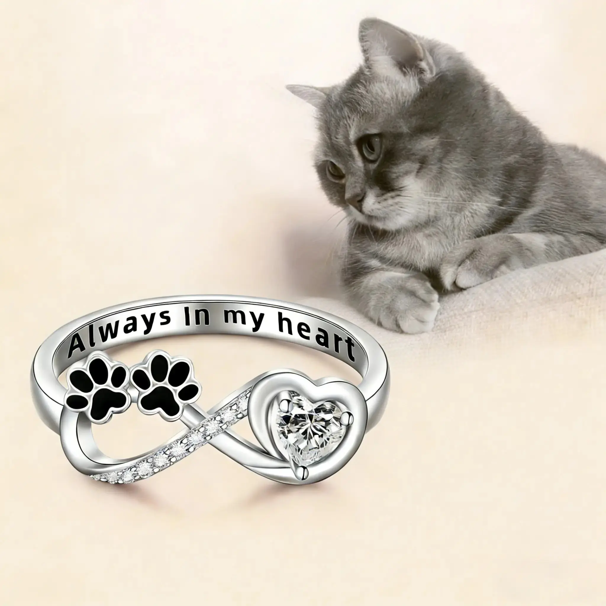 Cute Paw Print Ring for Women, Sparkly Crystal Cat & Dog Paw Heart Ring, Trendy Pet Lover Jewelry Gift for Animal Moms, Y2K Aesthetic Adjustable Finger Ring for Daily Wear & Special Occasions