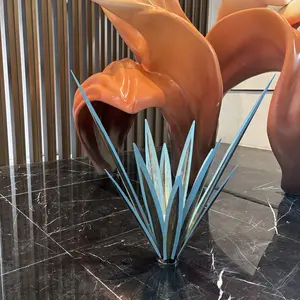 Agave Solar Lights Rustic Plant Sculpture, Metal Agave Plant Statue with Solar Lights, Garden Decorations Hand Painted, Outdoor Patio Vintage Rustic Home Decorations