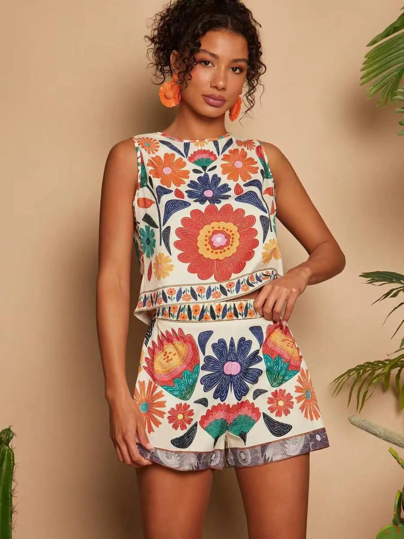 Summer Beach Vacation Floral Print Round Neck Sleeveless Button Vest Fit, Elastic Waist Mini Shorts, Two-Piece Set Casual Chic Set Womenswear Bohemian Er058 Beach Shorts Suit Shorts Sets Casual Outfit Set