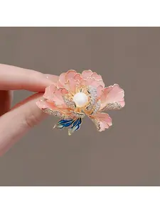 Chinese-style peony flower brooch clip for women's high-end luxurious cheongsam corsage, elegant alloy coat accessory pin, Fashion Accessory