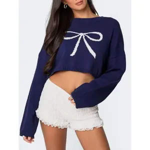 Cropped Sweater with Bow and Round Neck