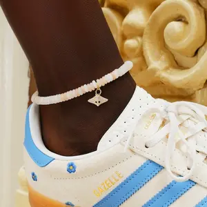Stingray Charm Beaded Anklet with Crystal Encrusted Stingray & Cream White Beads for Seaside Sparkle and Coastal Charm