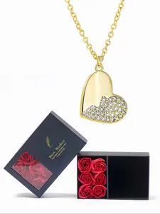 Heart Shaped Pendant Necklace with Rose Gift Box, Rhinestone Decor Necklace for Women for Party, Daily Decor, Trendy All-match & Exquisite Jewelry for Gift