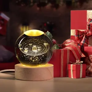 3D Solar System Crystal Ball Night Light, Planet Decorative Lamp, Nightlight for Bedroom, Perfect Gift for Astronomy Lovers, Bedroom and Living Room Decoration, Ambient Night Lights