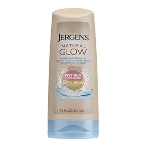 Jergens Natural Glow Lotion, Self Tanner for Fair to Medium Skin Tone, Sunless Tanning Wet Skin Lotion for Gradual, Flawless Color, 7.5 Ounce (Packaging May Vary)
