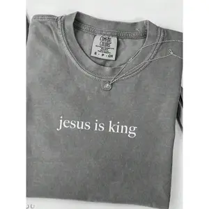 Jesus Is King Shirt, Christian Shirt, Religious Shirt, Jesus Easter Sunday Theme Activities Gift Printed Cotton Drop Shoulder T-Shirt Men'S Retro Street Basics T-Shirt Loose Hip Hop Unisex Top Acid Wash T-Shirt