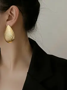 Chic 18k Earring Set for Women, Creative Wave Design, Fashionable Simple Jewelry, 2pcs Stainless Steel Ear Studs